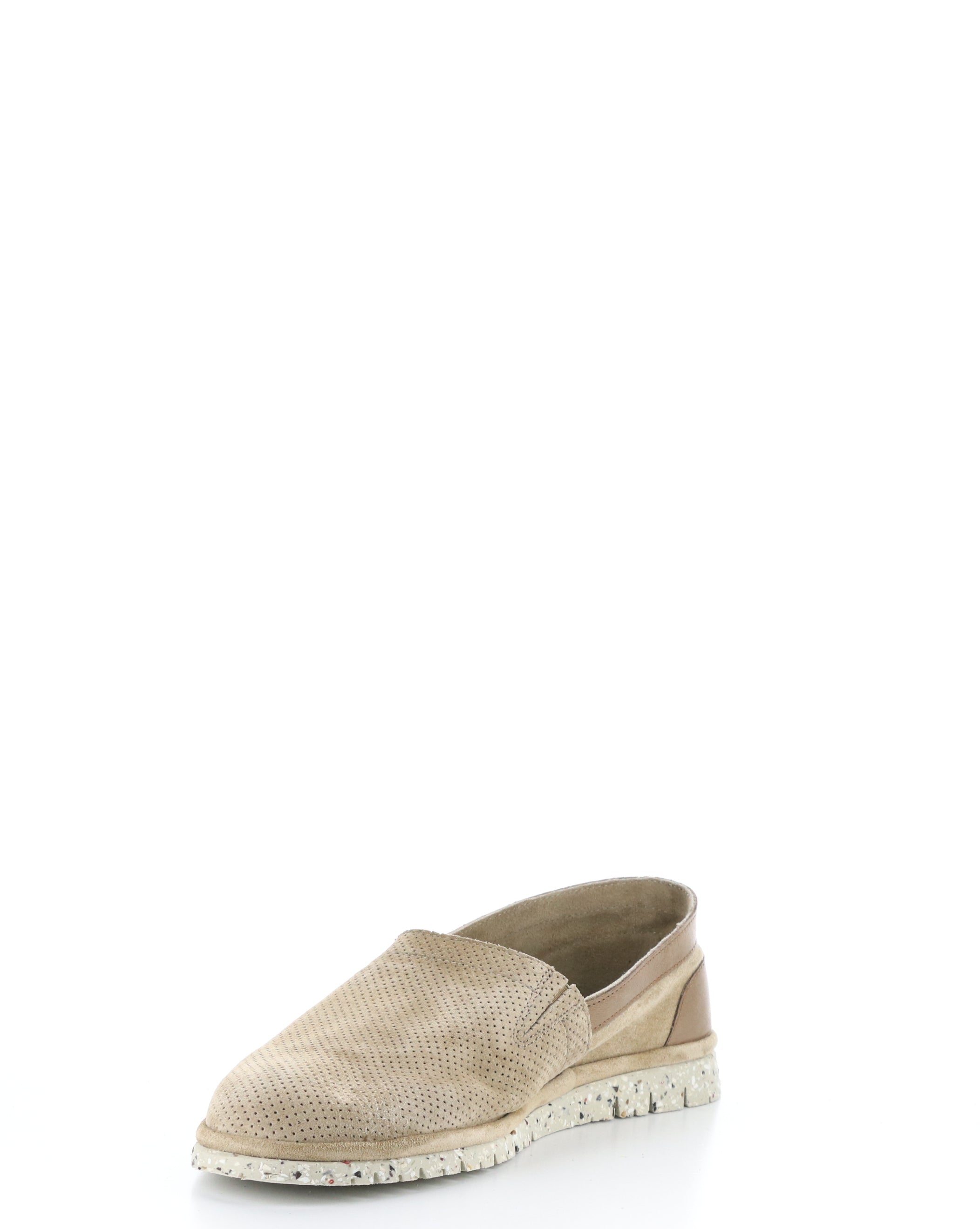 11162 SAND Round Toe Shoes