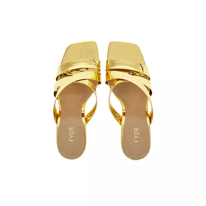 Crossover Metallic Sandal BCM 137