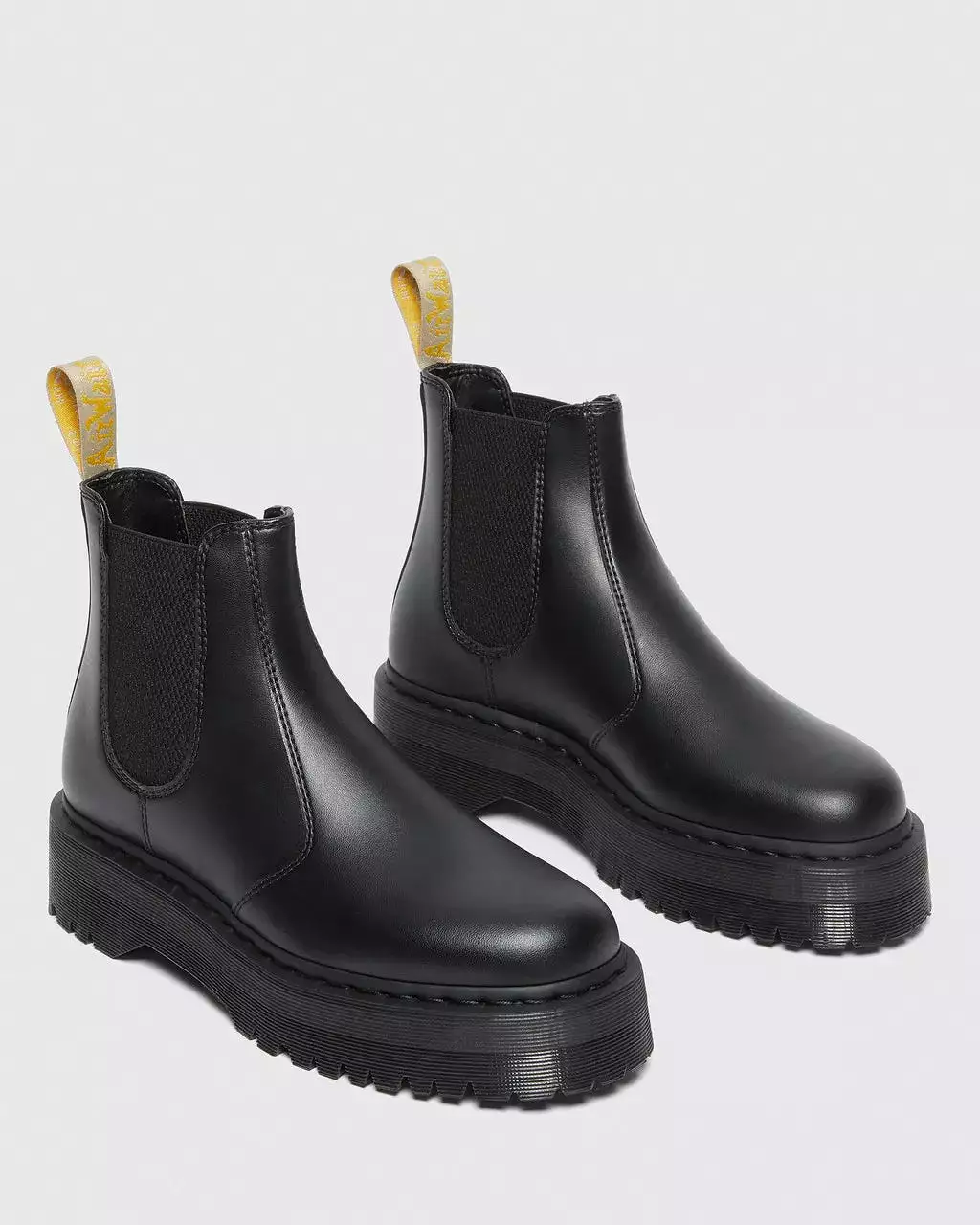 Doc Martens UNISEX VEGAN 2976 FELIX PLATFORM CHELSEA BOOTS (Black Felix Rub Off)