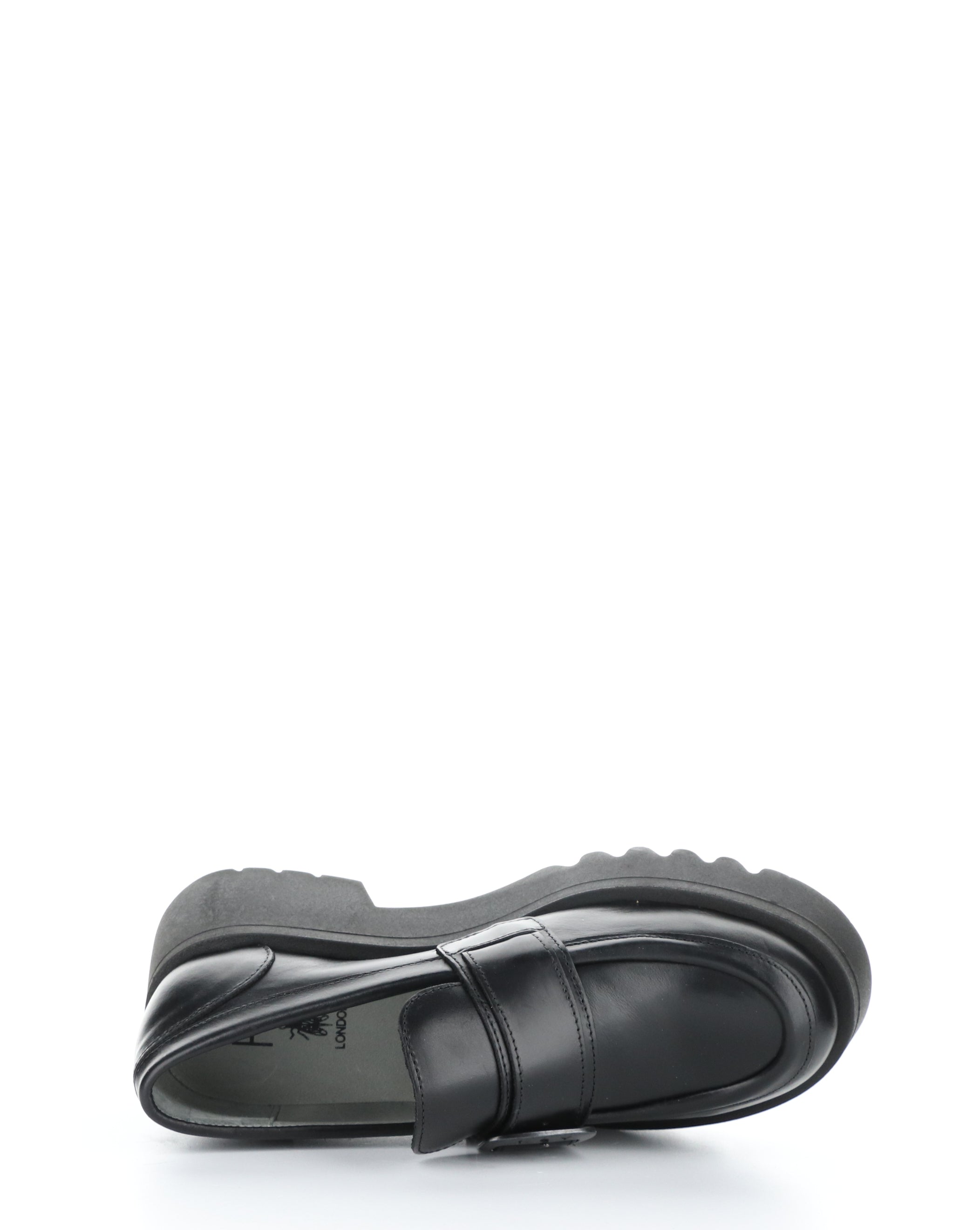 MAUI973FLY 000 BLACK Round Toe Shoes