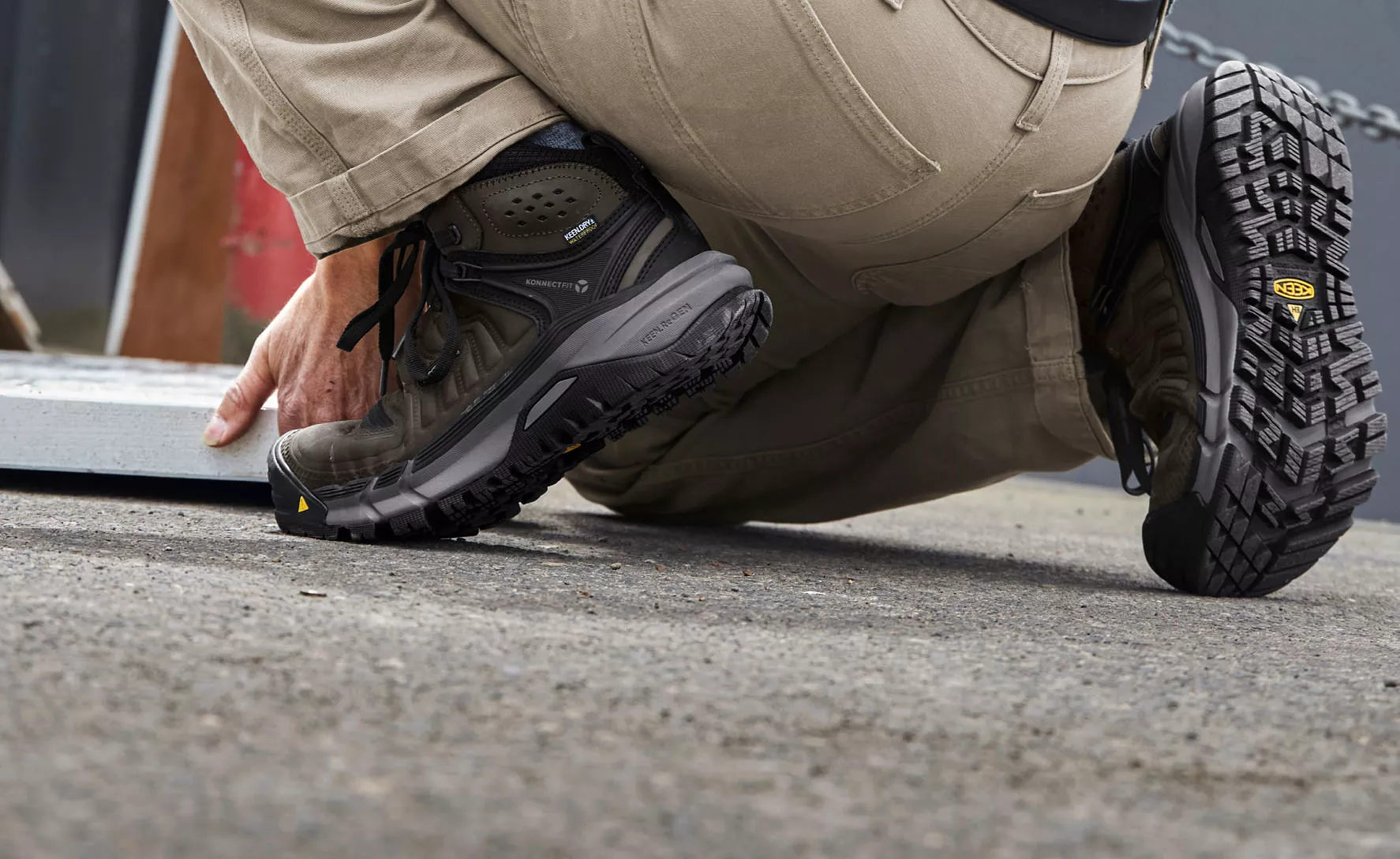 Men's Kansas City+ Waterproof Mid (Carbon-Fiber Toe)  |  Coffee Bean/Black