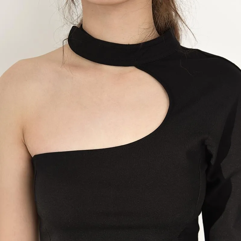 Nanako O-Neck Long Sleeve Crop Top - Black