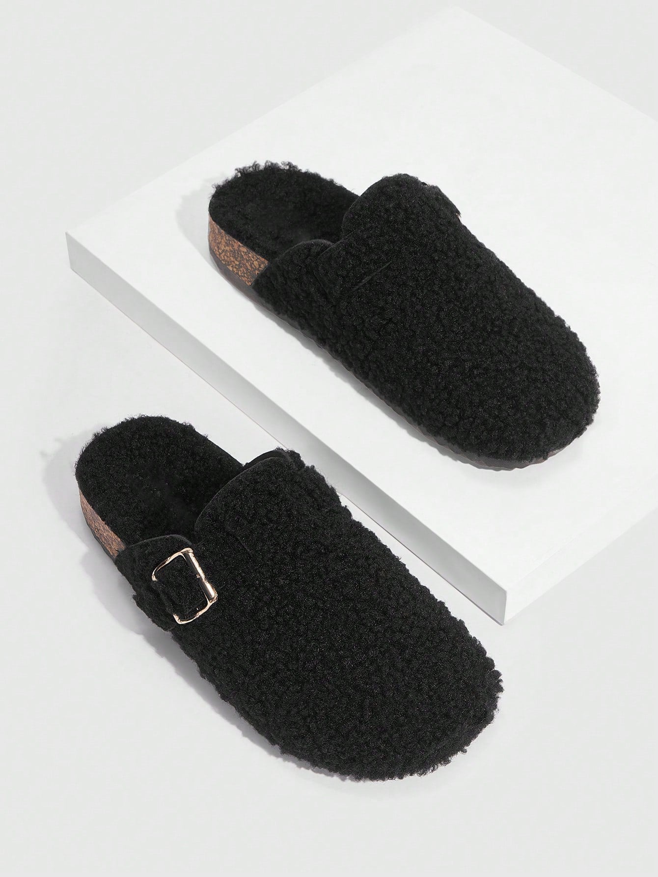 Woman Shoes Round Toe Comfortable Outdoor Black Flat Furry Slippers